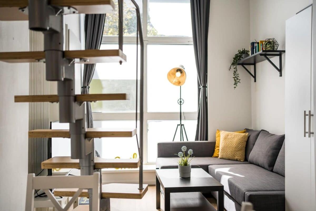 Industrial Loft In Berlin Mitte Apartment Exterior photo